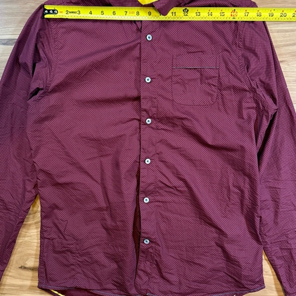 Descendant of Thieves Men’s L Burgundy Dot Button Shirt - Picture 4 of 10